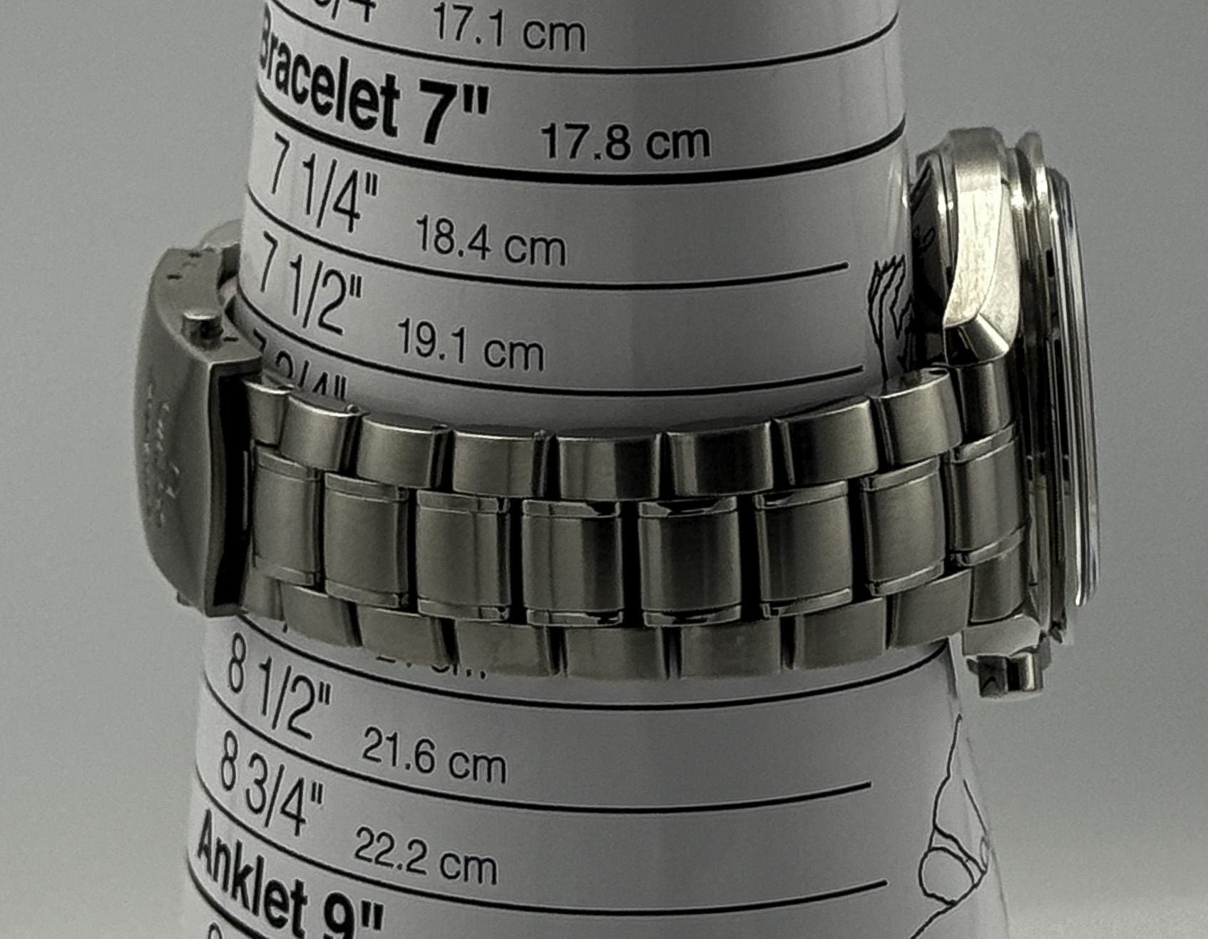 Omega Speedmaster Broad Arrow Co-Axial Chronometer Chronograph 42 mm ref. 321.10.42.50.02.001 — actual watch photograph